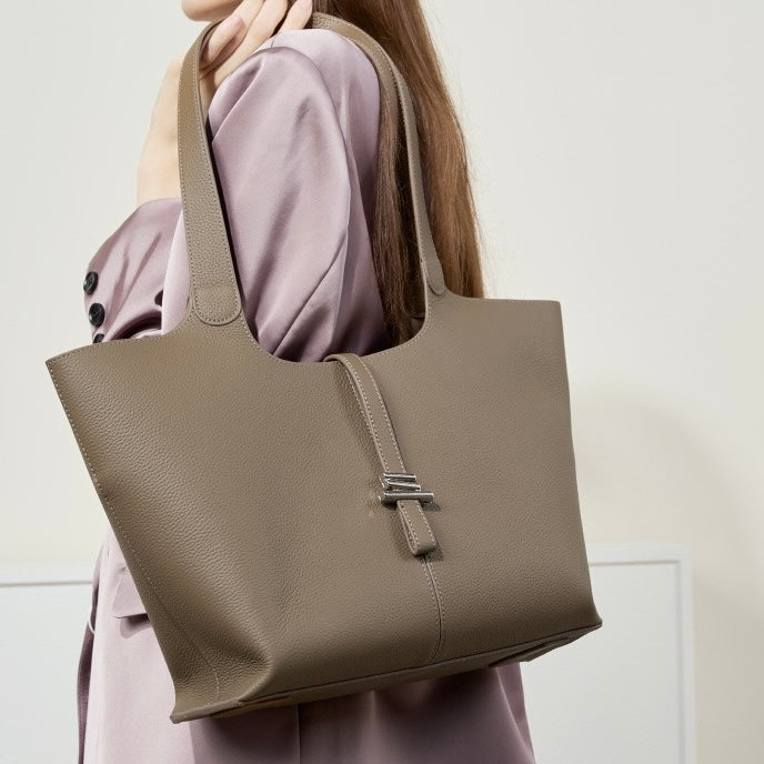 Women’s Genuine Leather Large Capacity Commuter Tote Bag