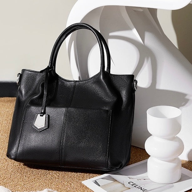 Women’s Genuine Leather Large Capacity Tote Shoulder Bag – Elegant Commuter Style