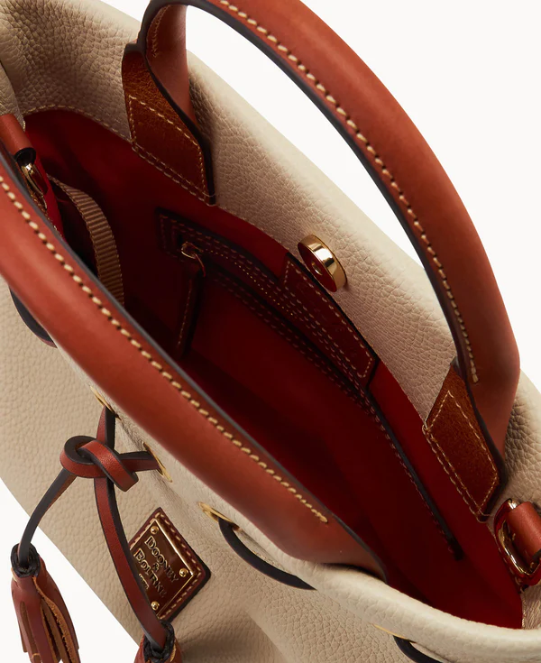 Pebble Grain Tassel Tote