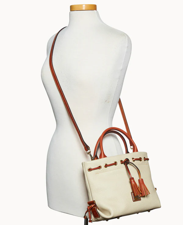 Pebble Grain Tassel Tote