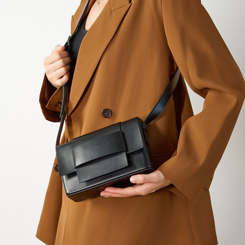 Women’s Genuine Leather Woven Box Crossbody Shoulder Bag in Minimalist Style