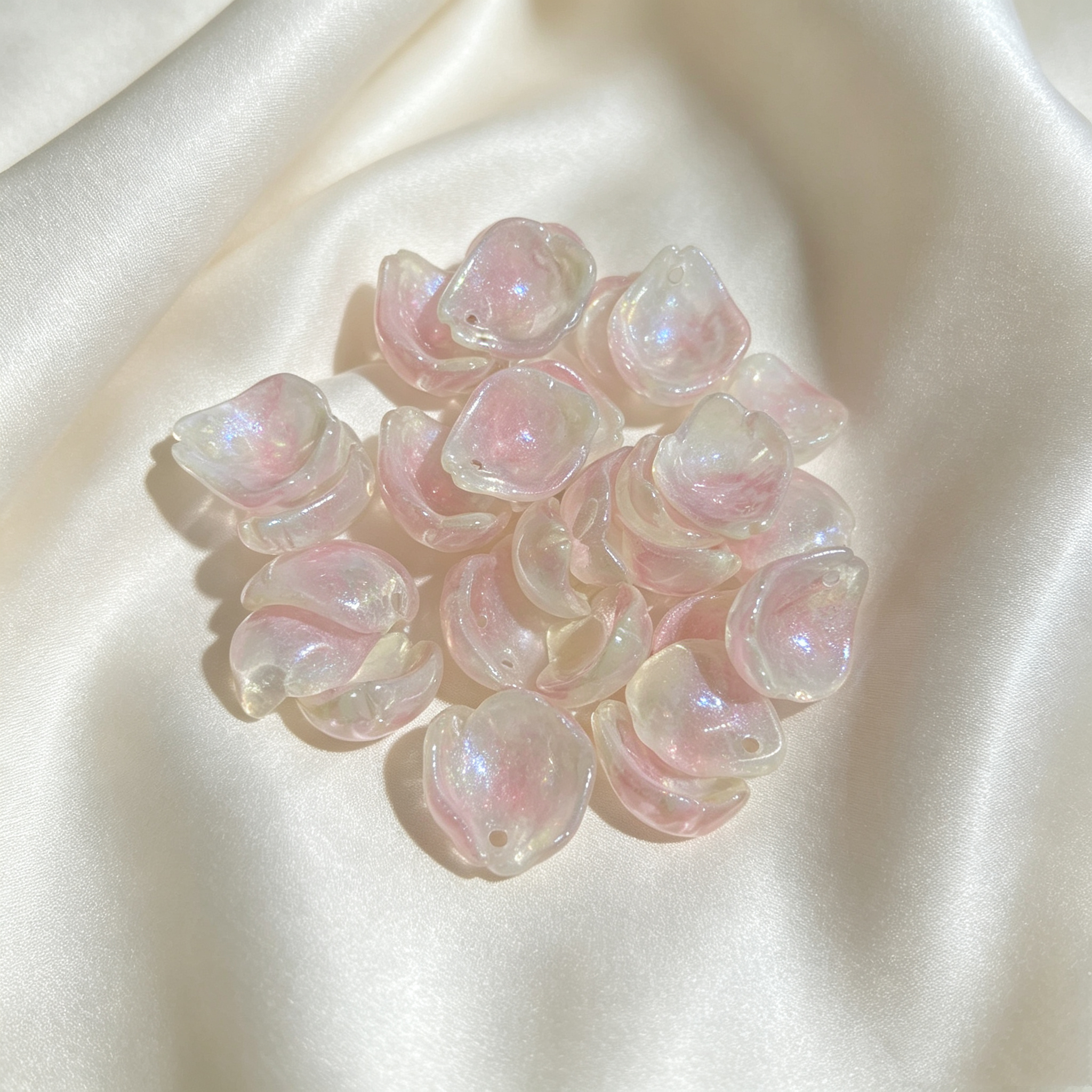 glass Chinese rose petals 