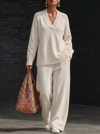 HOT SALE💥 Women's Casual V-neck Cashmere Soft Sweater Suit