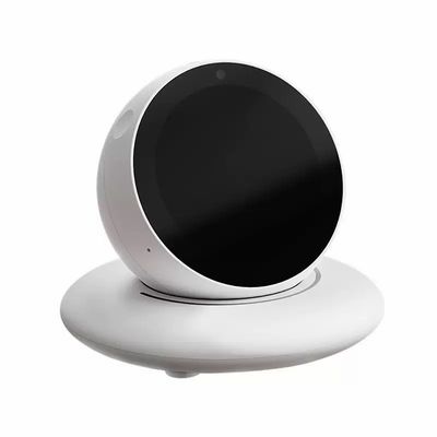 Desktop and in-vehicle dual-use AI smart robot capable of multilingual conversation and emotional support
