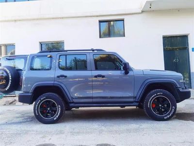 Wheel Defender, Decoration
