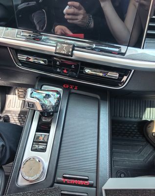 Volkswagen Golf, Teramont, Lamando L, Viloran, and Range Rover, crystal illuminated gear shift knob