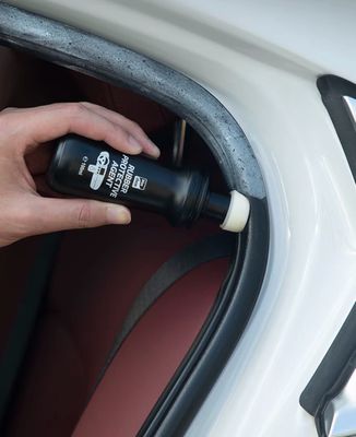 Automotive Rubber Strip Maintenance Agent softens repairs prevents cracking whitening of car window and door seals