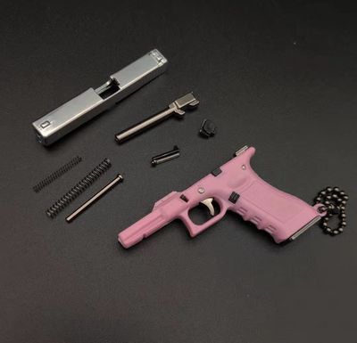 1:3 scale Glock G17 model semi-alloy keychain, men's gift pendant, ornament, adult gift, children's toy