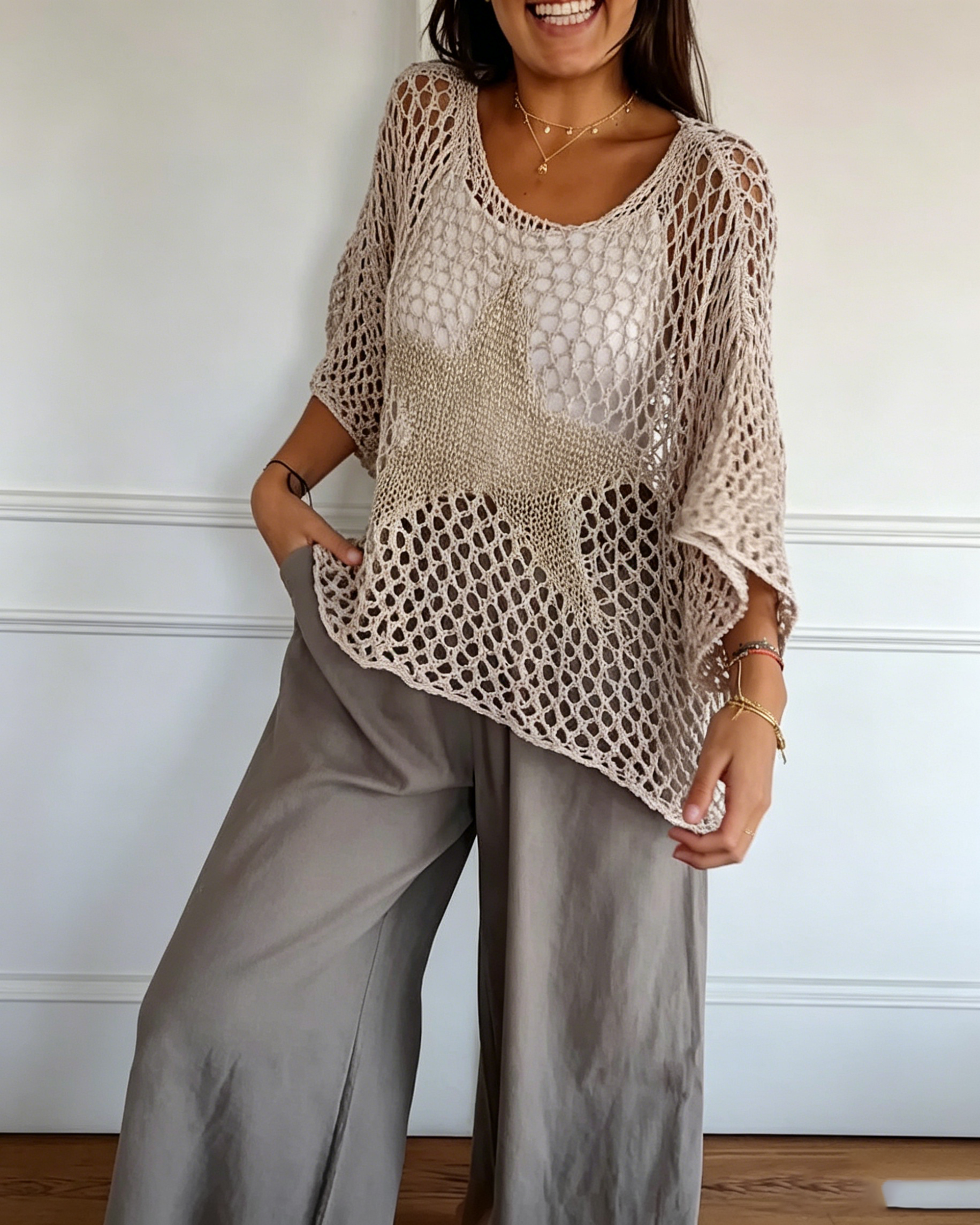 Women's Round Neck Patchwork Star Pattern Casual Hollow Cover Shirt