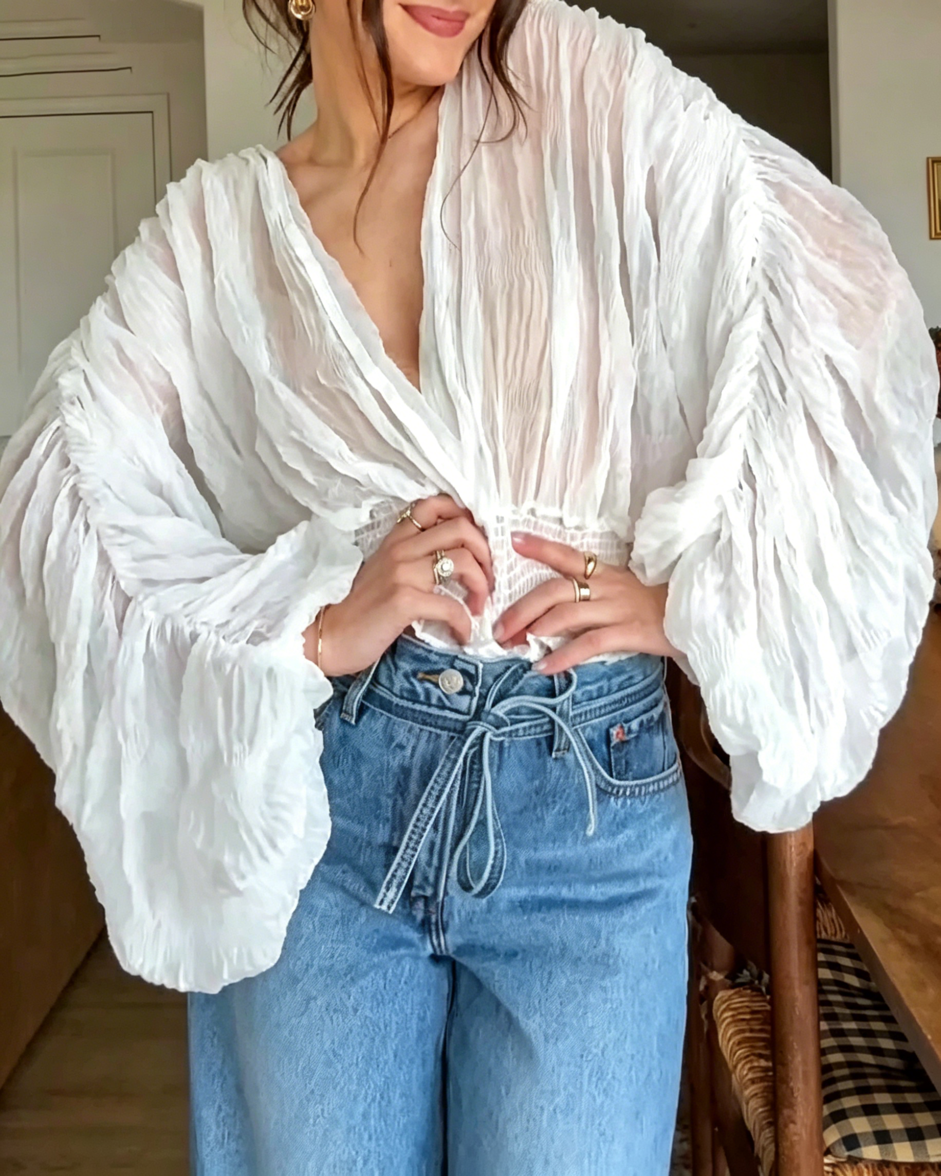 Women's Crinkled Sheer Deep V Flare Sleeve Cropped Blouse, Casual Smocked Waist Wrap Blouse for Daily Wear