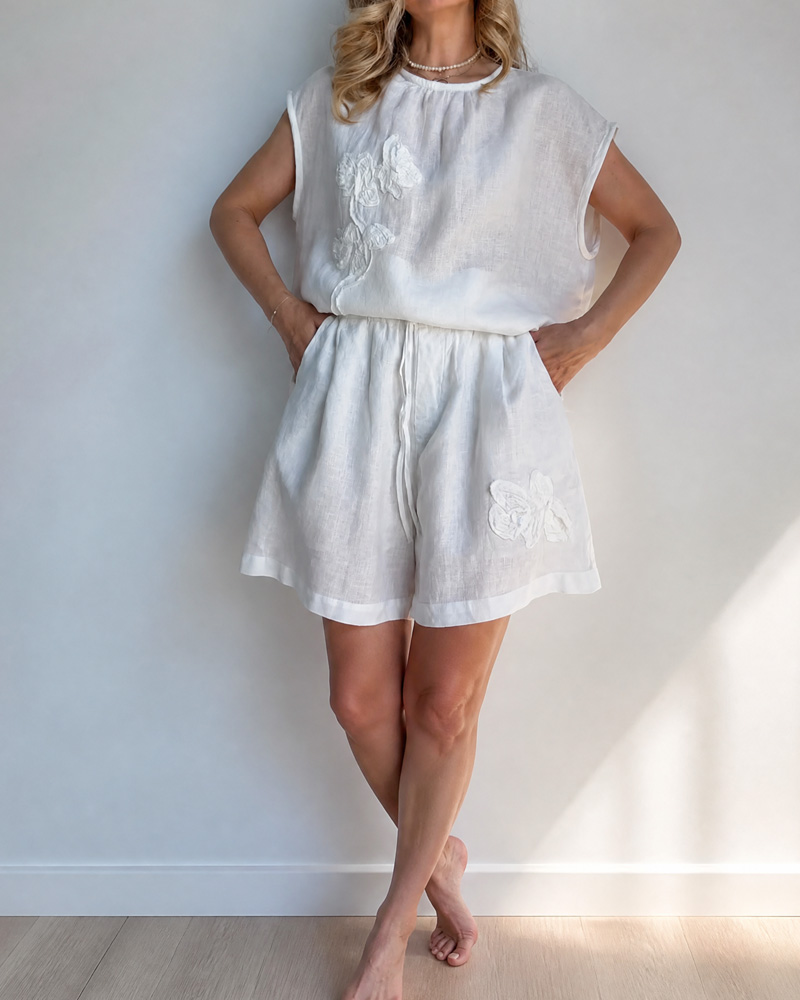 Women's Solid Color Loose Sleeveless Top And Shorts Two-Piece Set