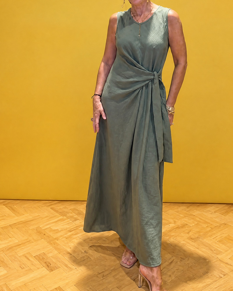 Ladies Cotton And Linen Solid Color Dress