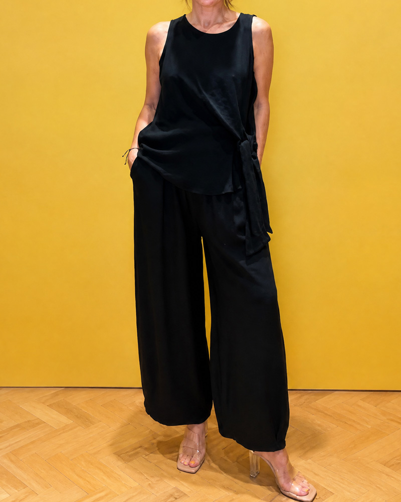 Women's Solid Color Vest And Loose Pants Two-Piece Set