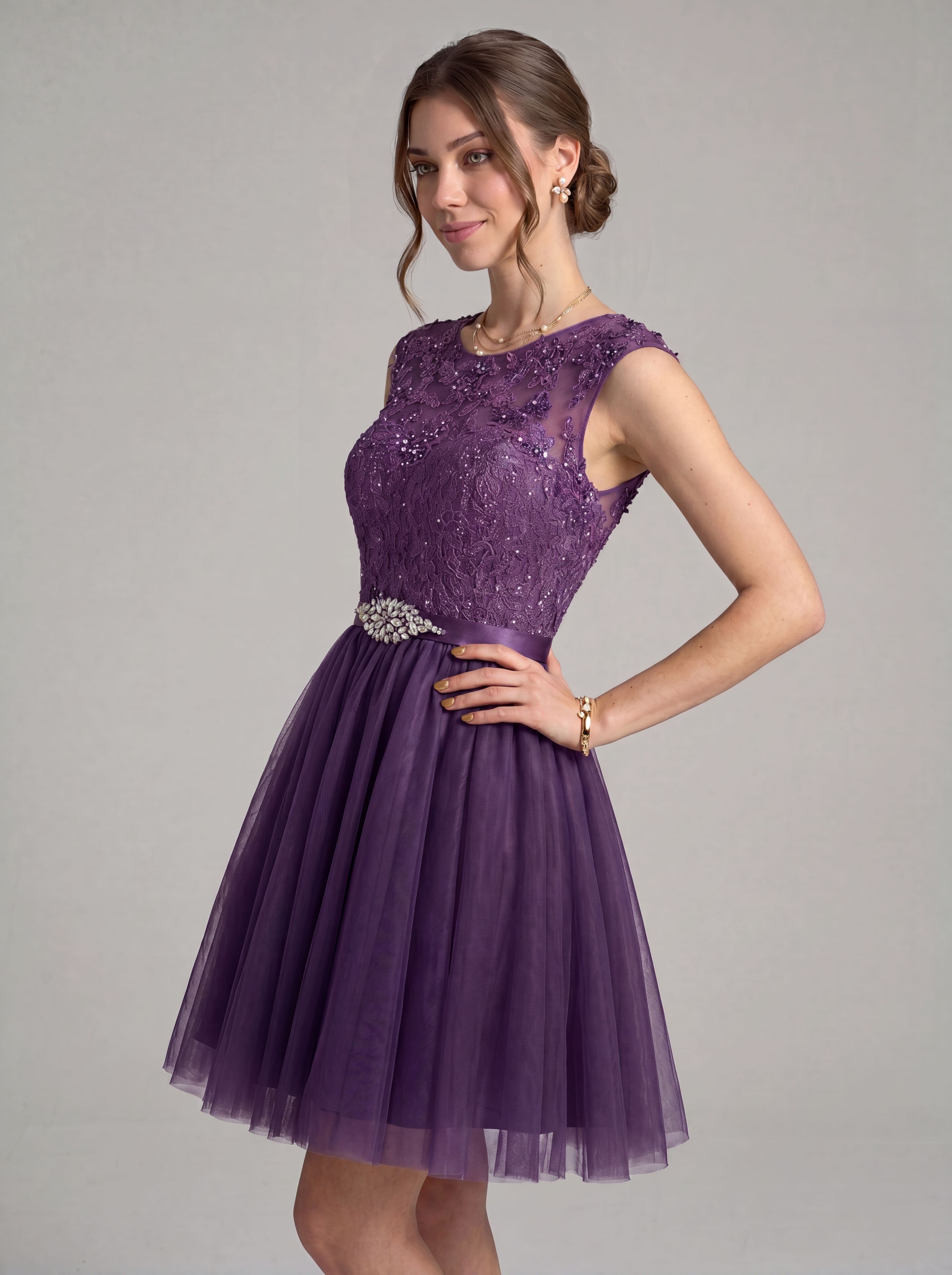 Elegant Short Homecoming Dress - Illusion Lace Tulle A-Line Cocktail Gown with Rhinestone Belt for Prom & Graduation