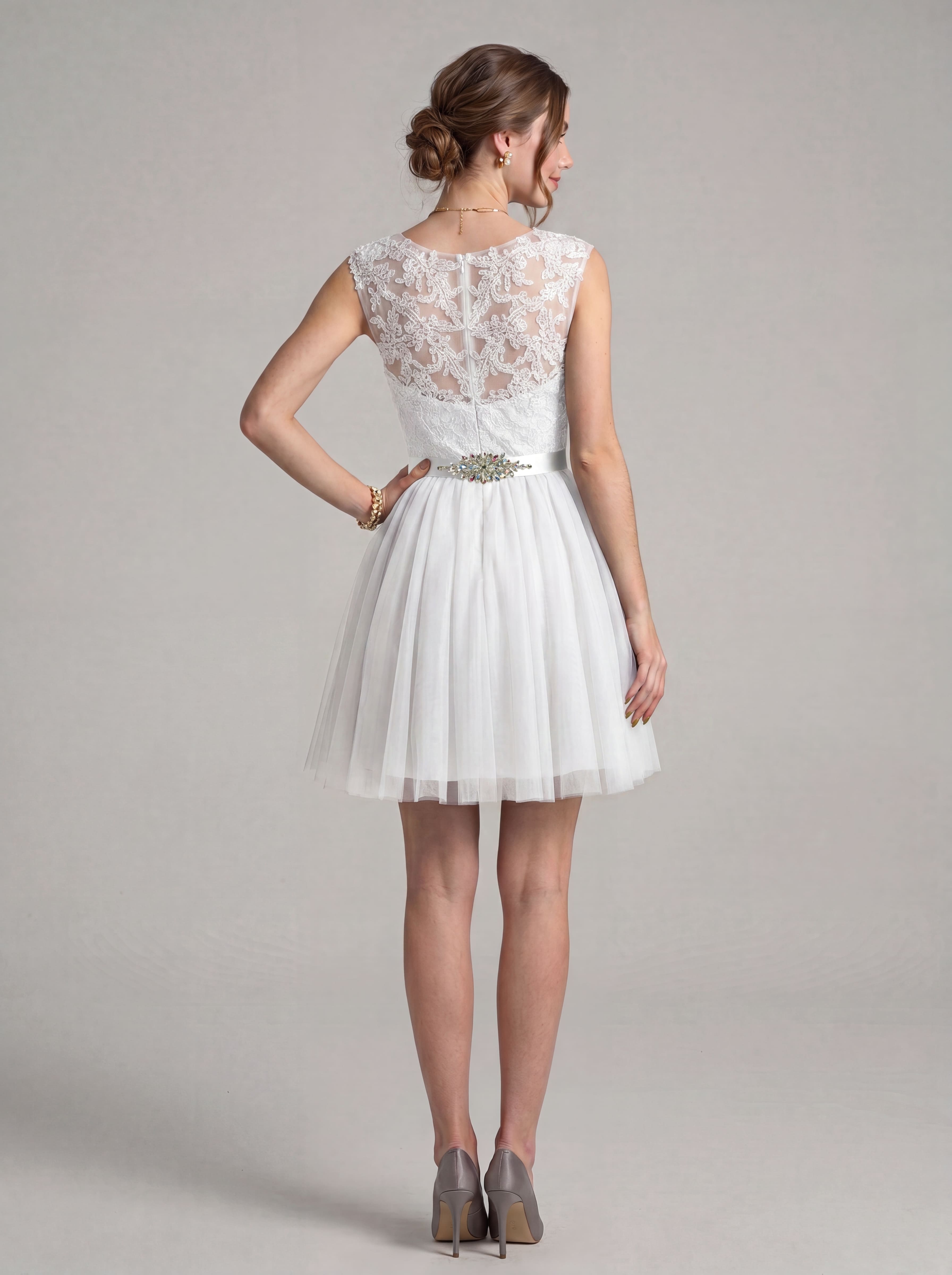Elegant Short Homecoming Dress - Illusion Lace Tulle A-Line Cocktail Gown with Rhinestone Belt for Prom & Graduation