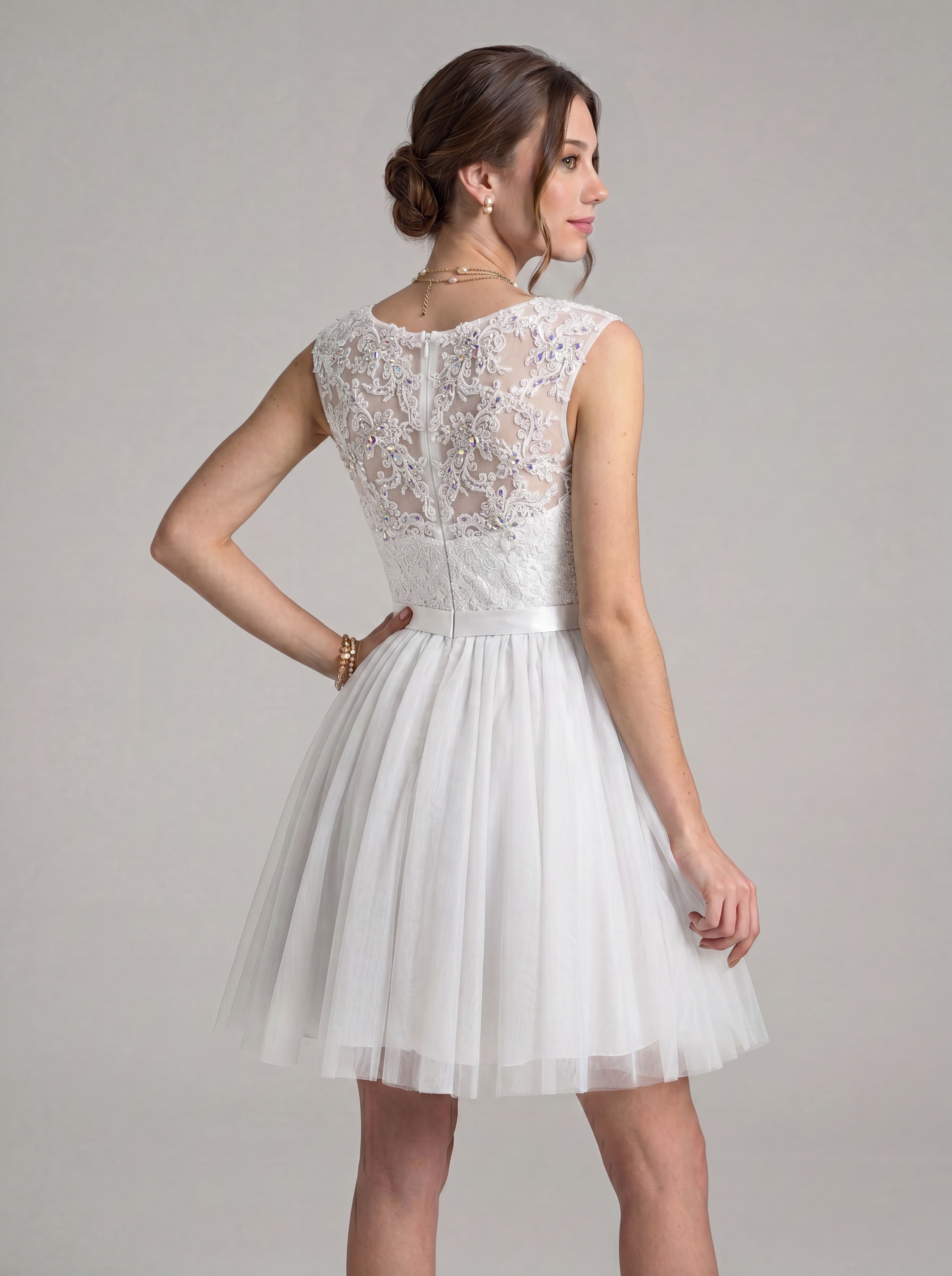 Elegant Short Homecoming Dress - Illusion Lace Tulle A-Line Cocktail Gown with Rhinestone Belt for Prom & Graduation