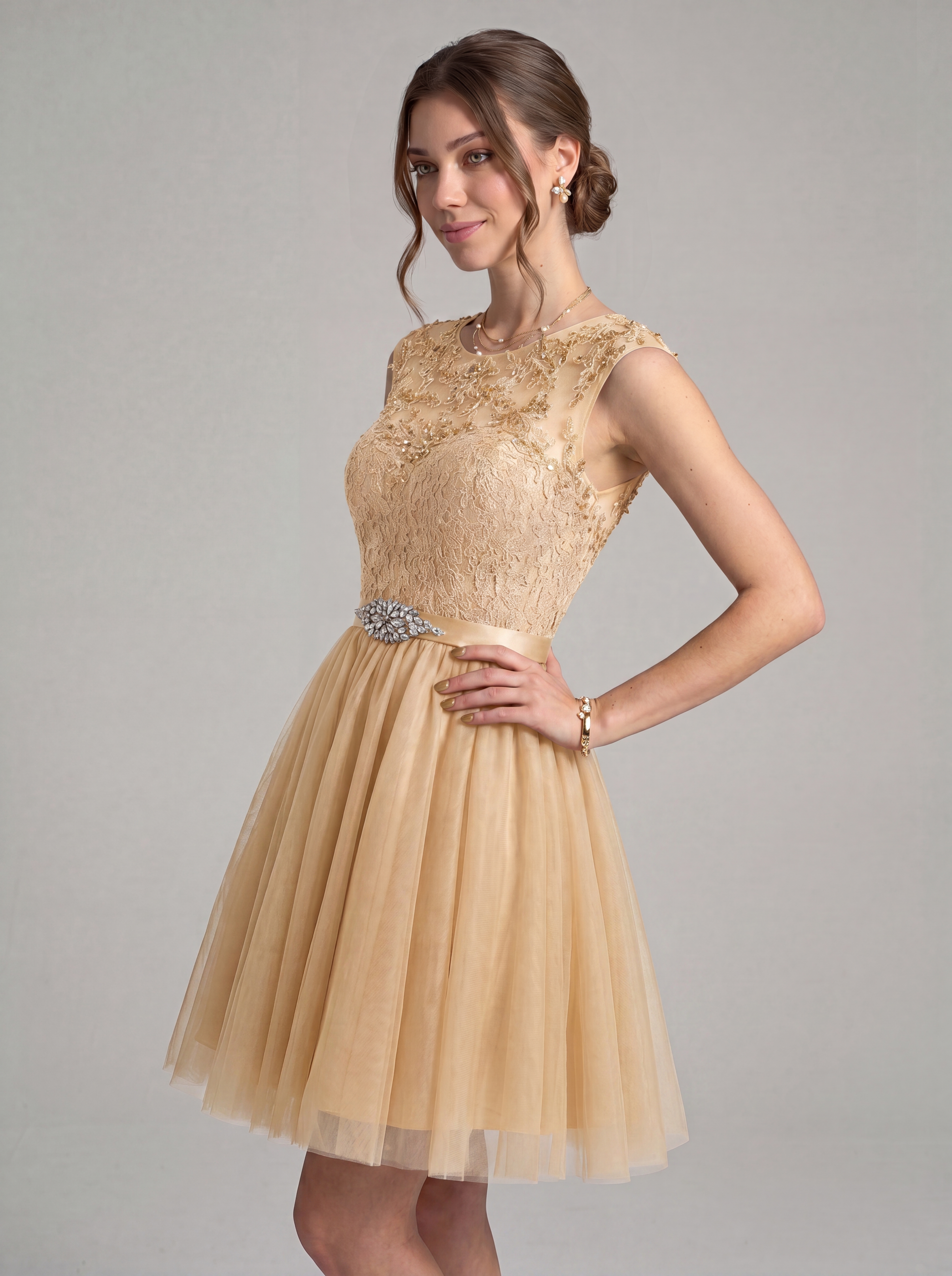 Elegant Short Homecoming Dress - Illusion Lace Tulle A-Line Cocktail Gown with Rhinestone Belt for Prom & Graduation