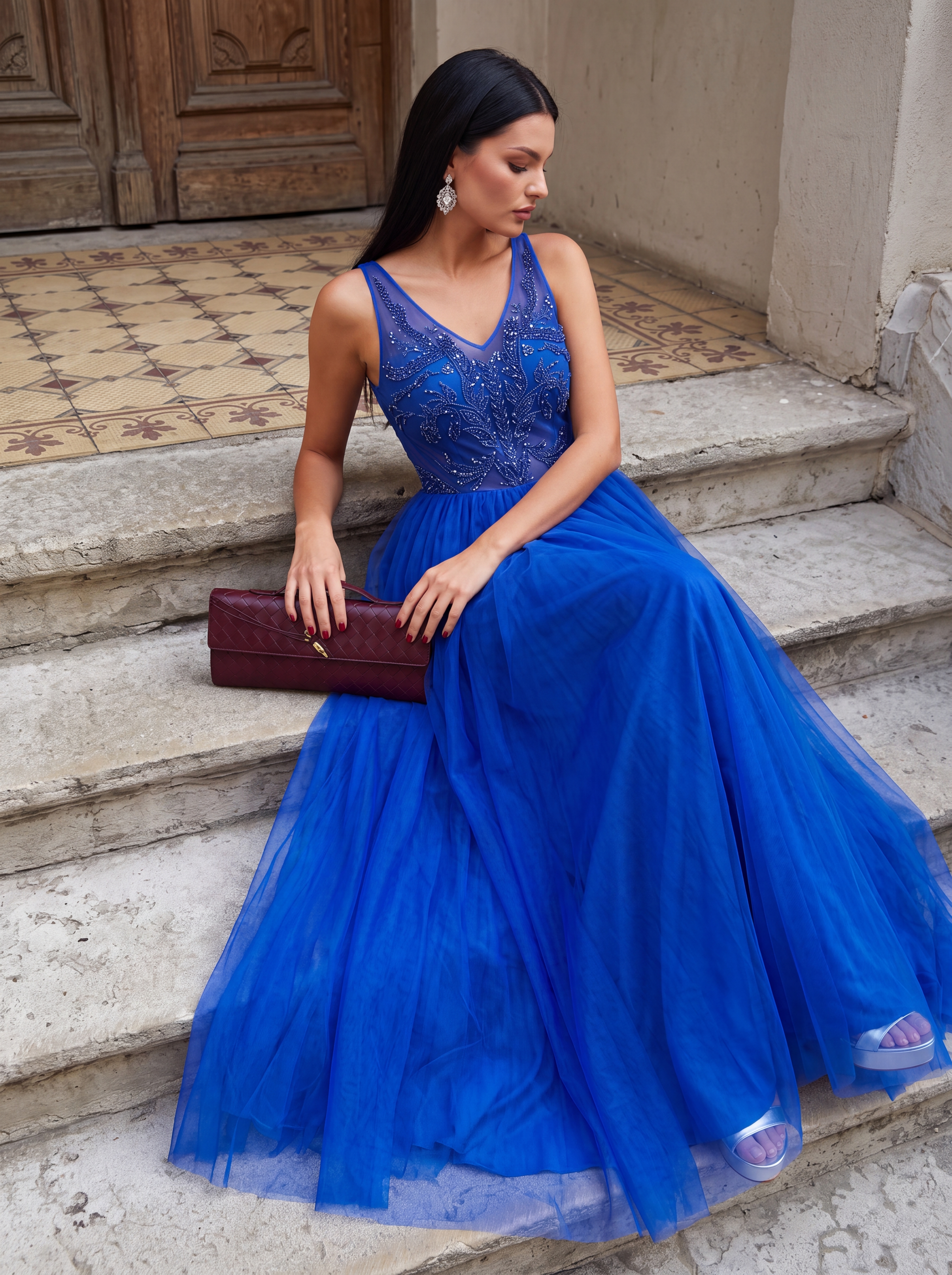 Elegant Royal Blue Beaded V-Neck Evening Gown - Sleeveless Tulle A-Line Prom Dress & Formal Maxi