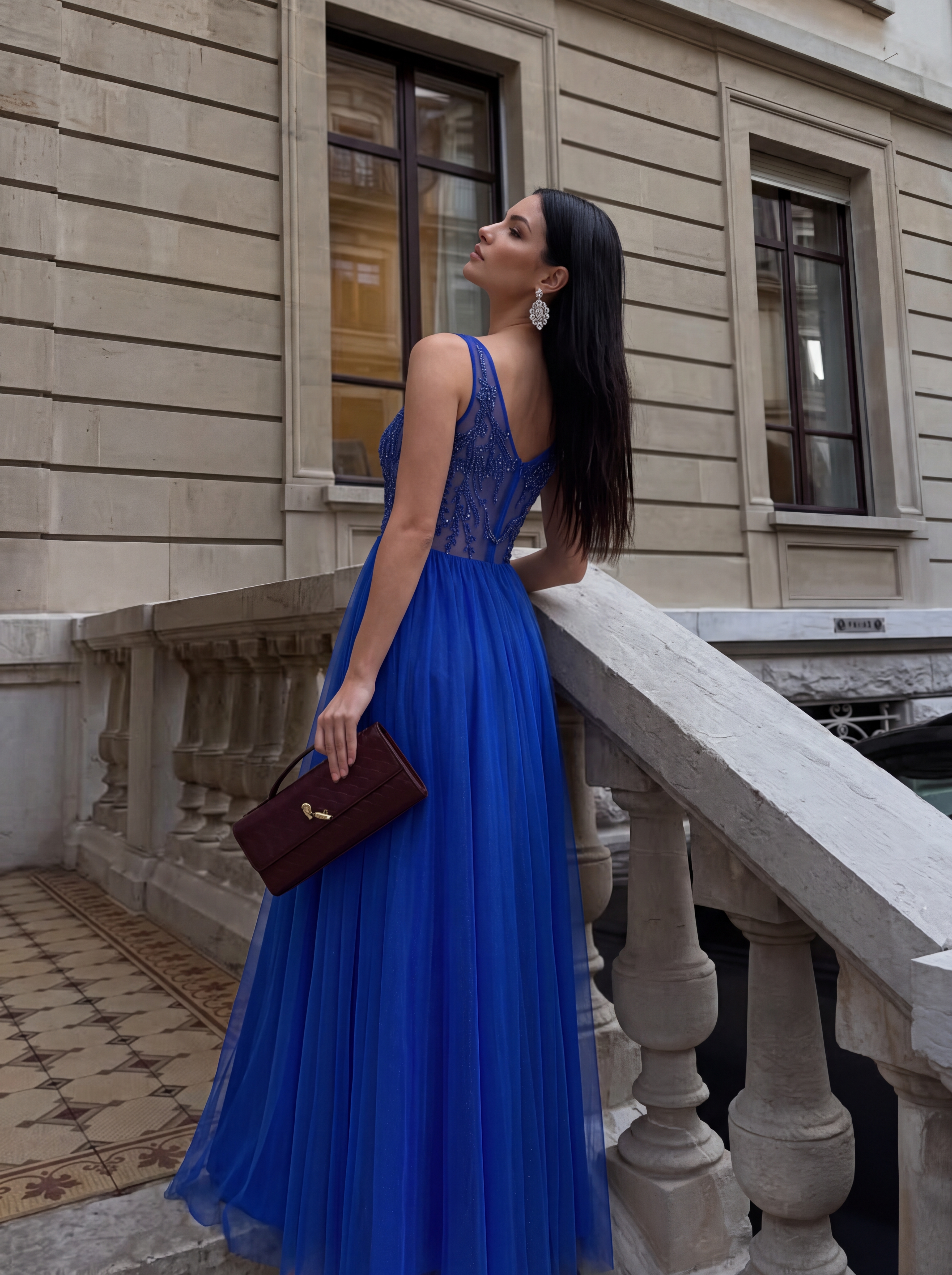Elegant Royal Blue Beaded V-Neck Evening Gown - Sleeveless Tulle A-Line Prom Dress & Formal Maxi