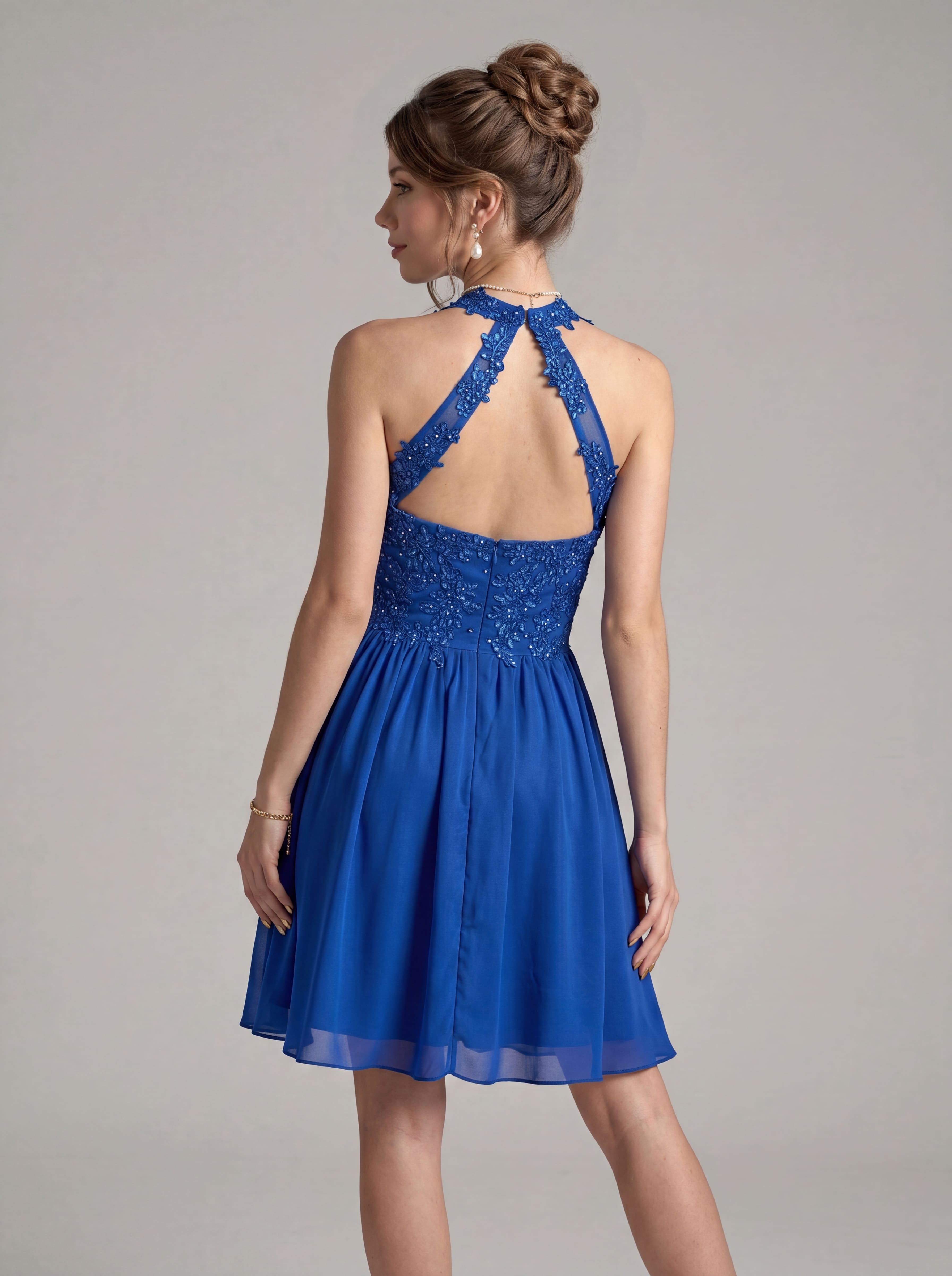 Elegant Short Halter Homecoming Dress - Illusion Lace Embroidered A-Line Chiffon Cocktail Party Gown for Prom & Graduation