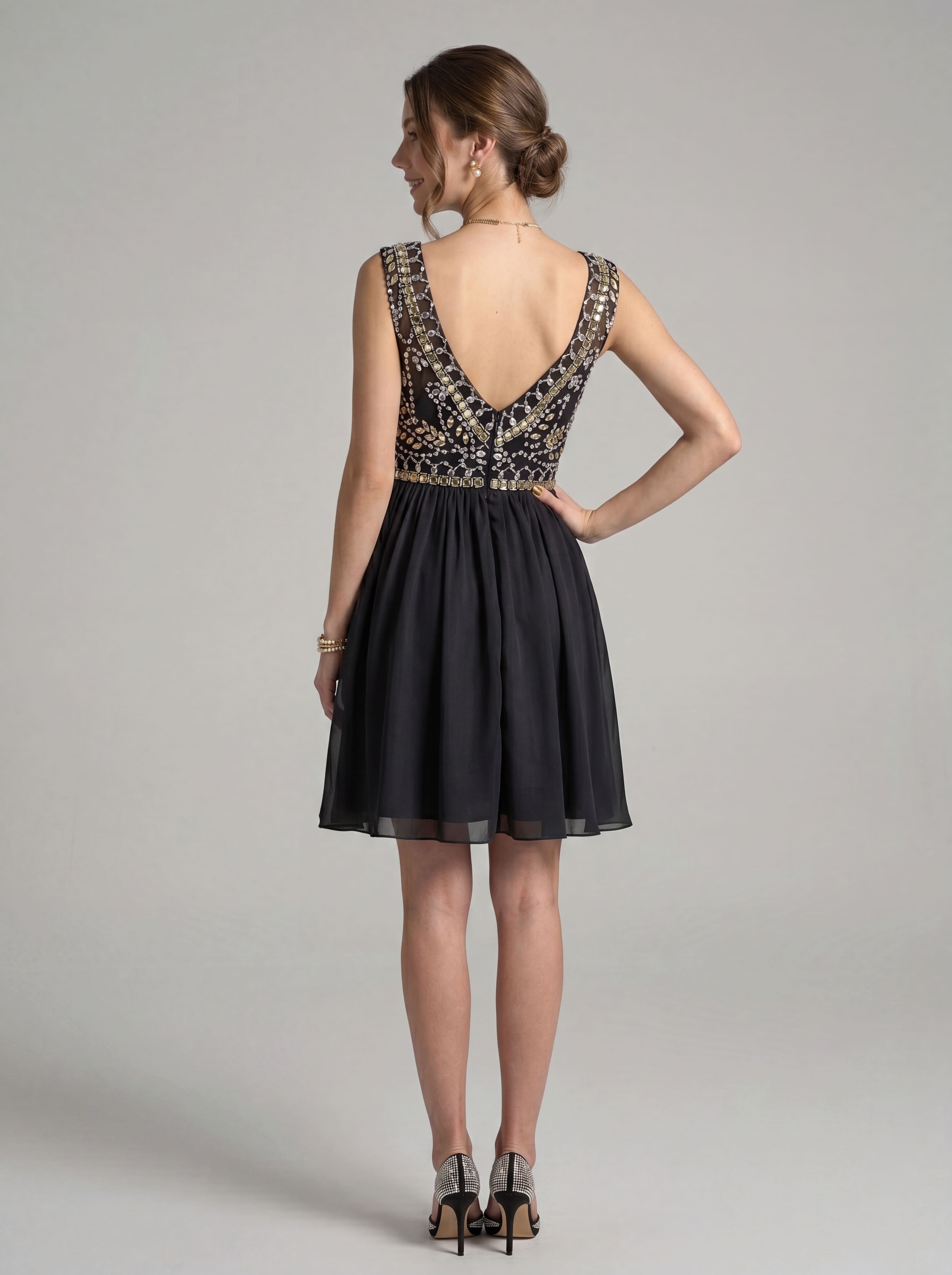 Short Beaded Homecoming Dress - Illusion Sleeveless Embellished A-Line Chiffon Cocktail Party Gown for Graduation & Prom