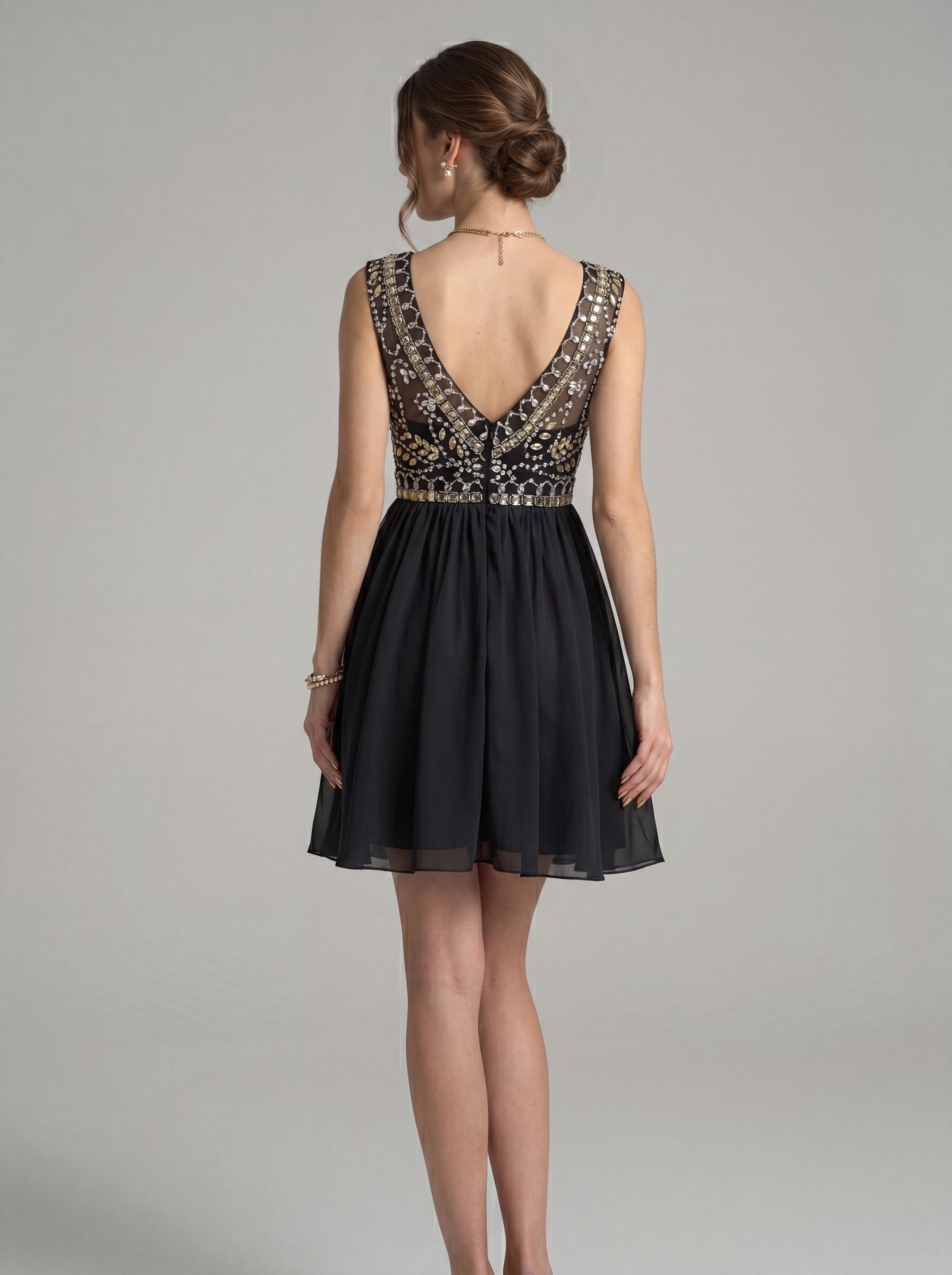 Short Beaded Homecoming Dress - Illusion Sleeveless Embellished A-Line Chiffon Cocktail Party Gown for Graduation & Prom
