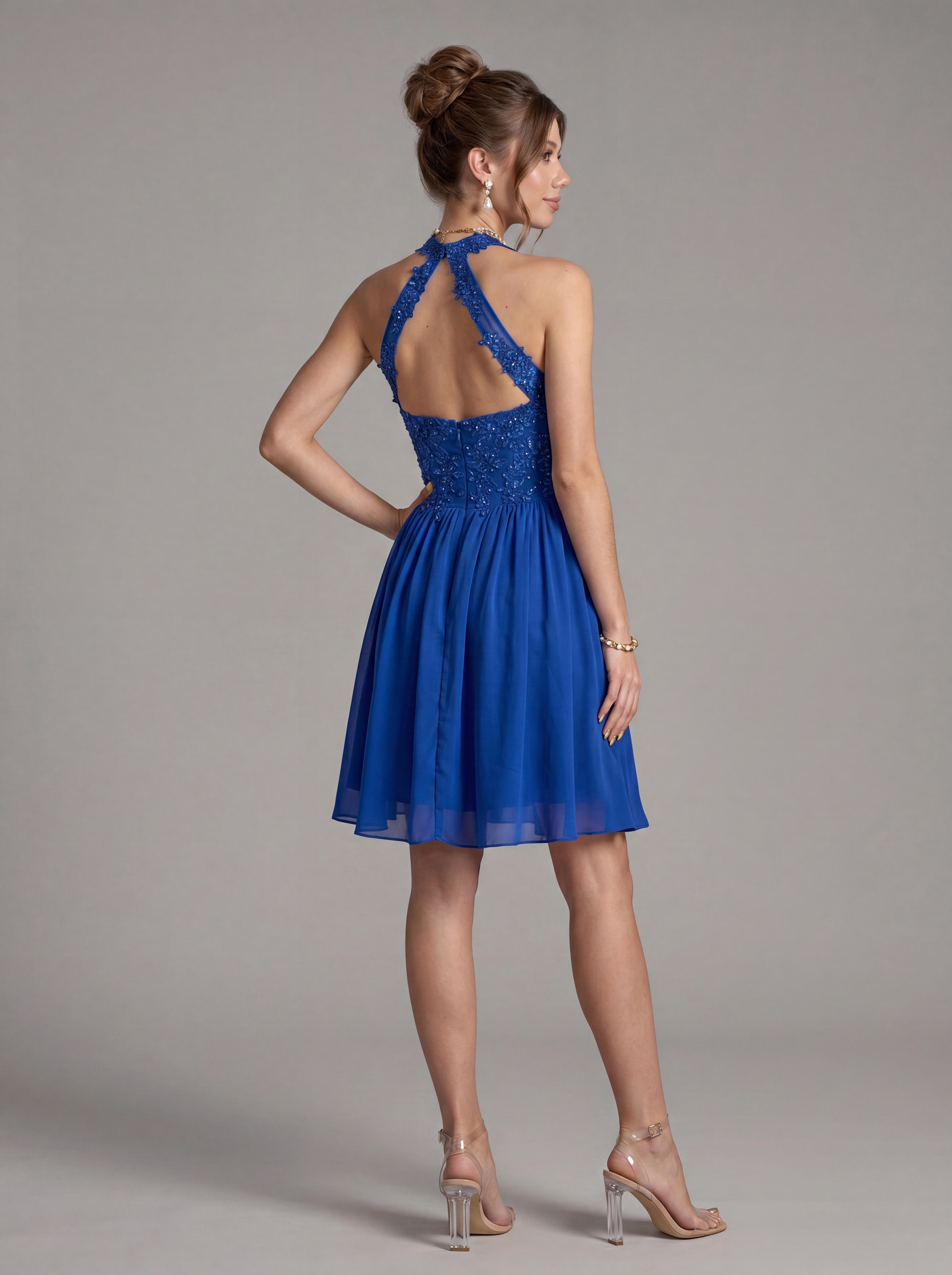 Elegant Short Halter Homecoming Dress - Illusion Lace Embroidered A-Line Chiffon Cocktail Party Gown for Prom & Graduation