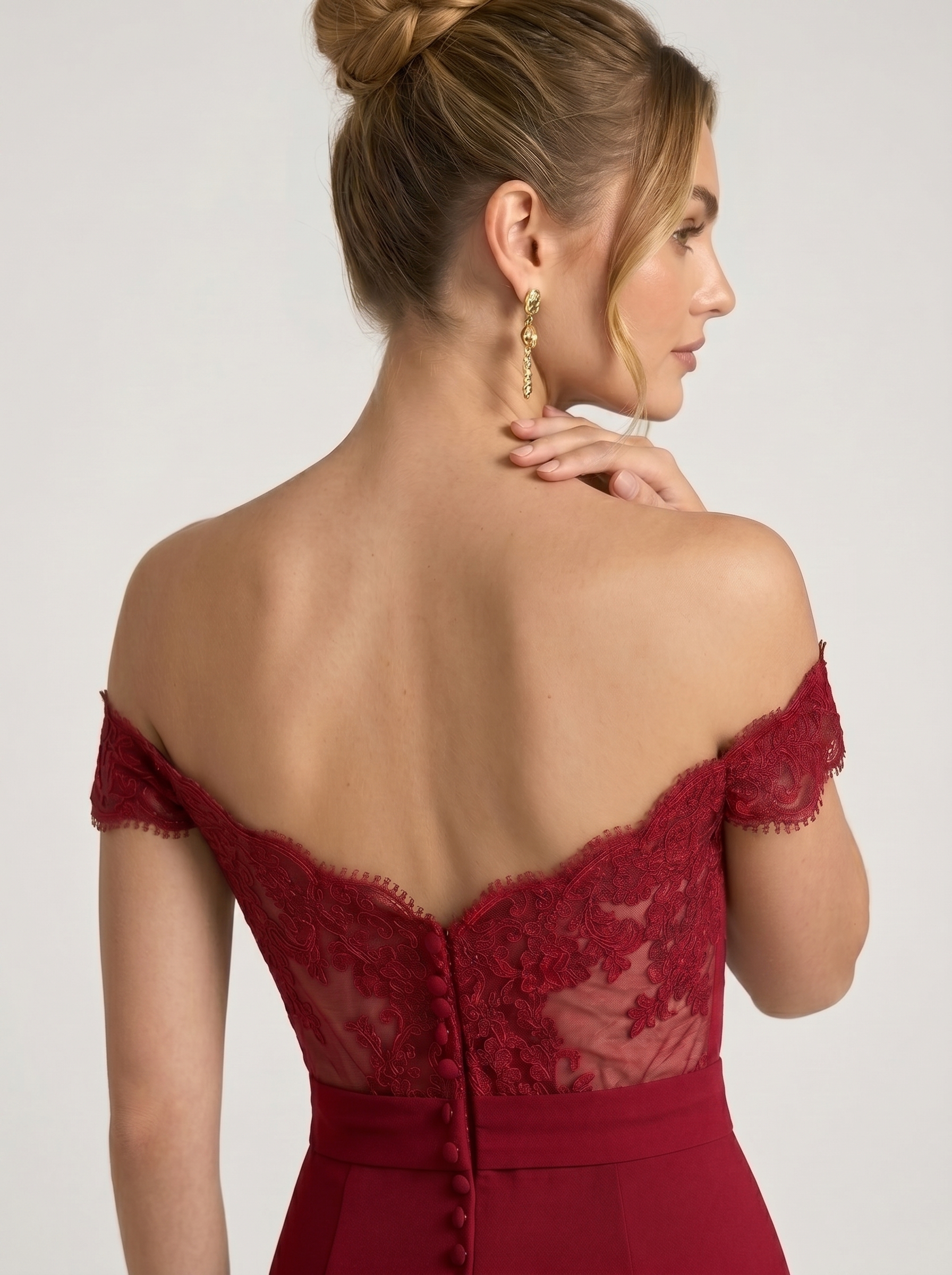 Elegant Off-the-Shoulder Lace Mermaid Maxi Dress - Sweetheart Neckline Formal Evening Gown for Prom, Gala, and Wedding Guest