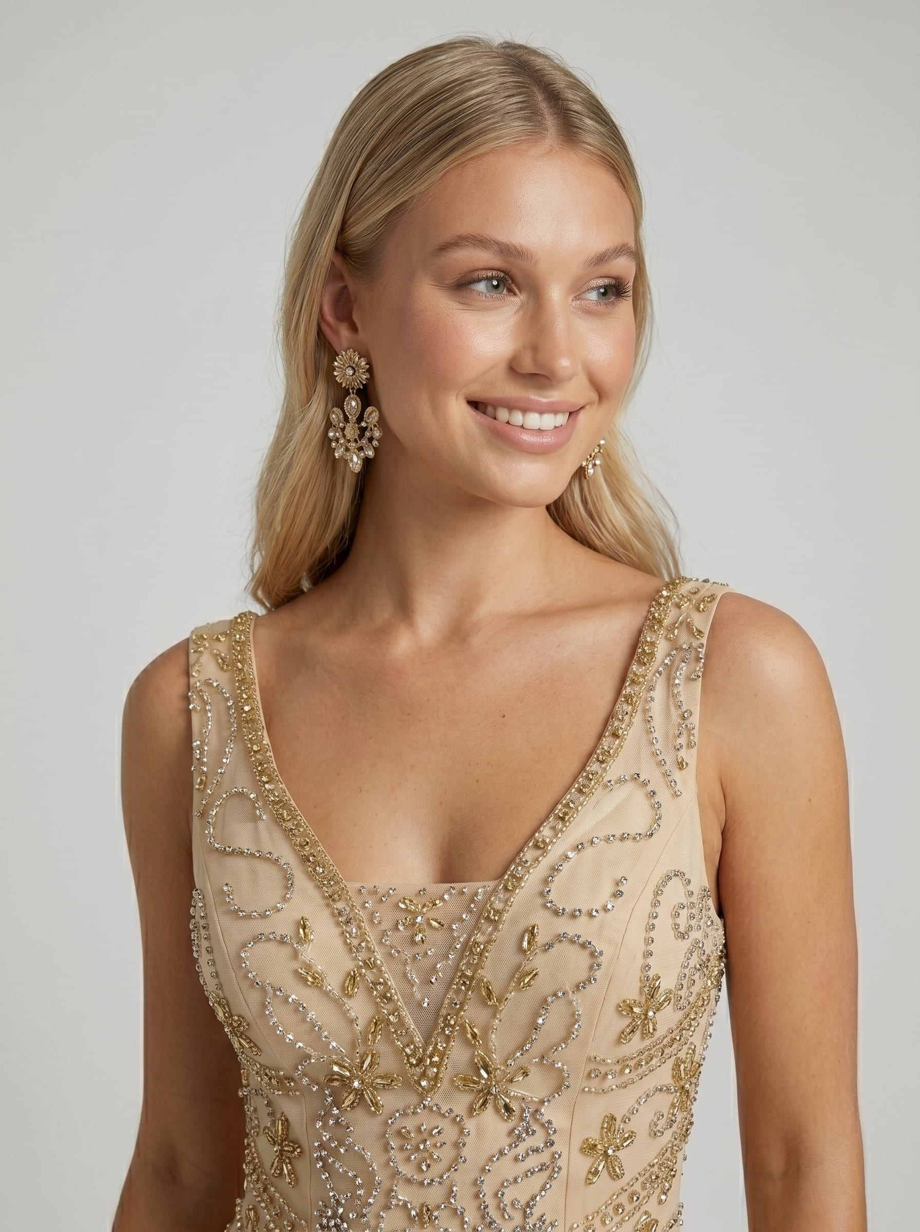 Luxury Sequin Mermaid Evening Dress - Formal Deep V-Neck Prom Gown with Baroque Beaded Embroidery