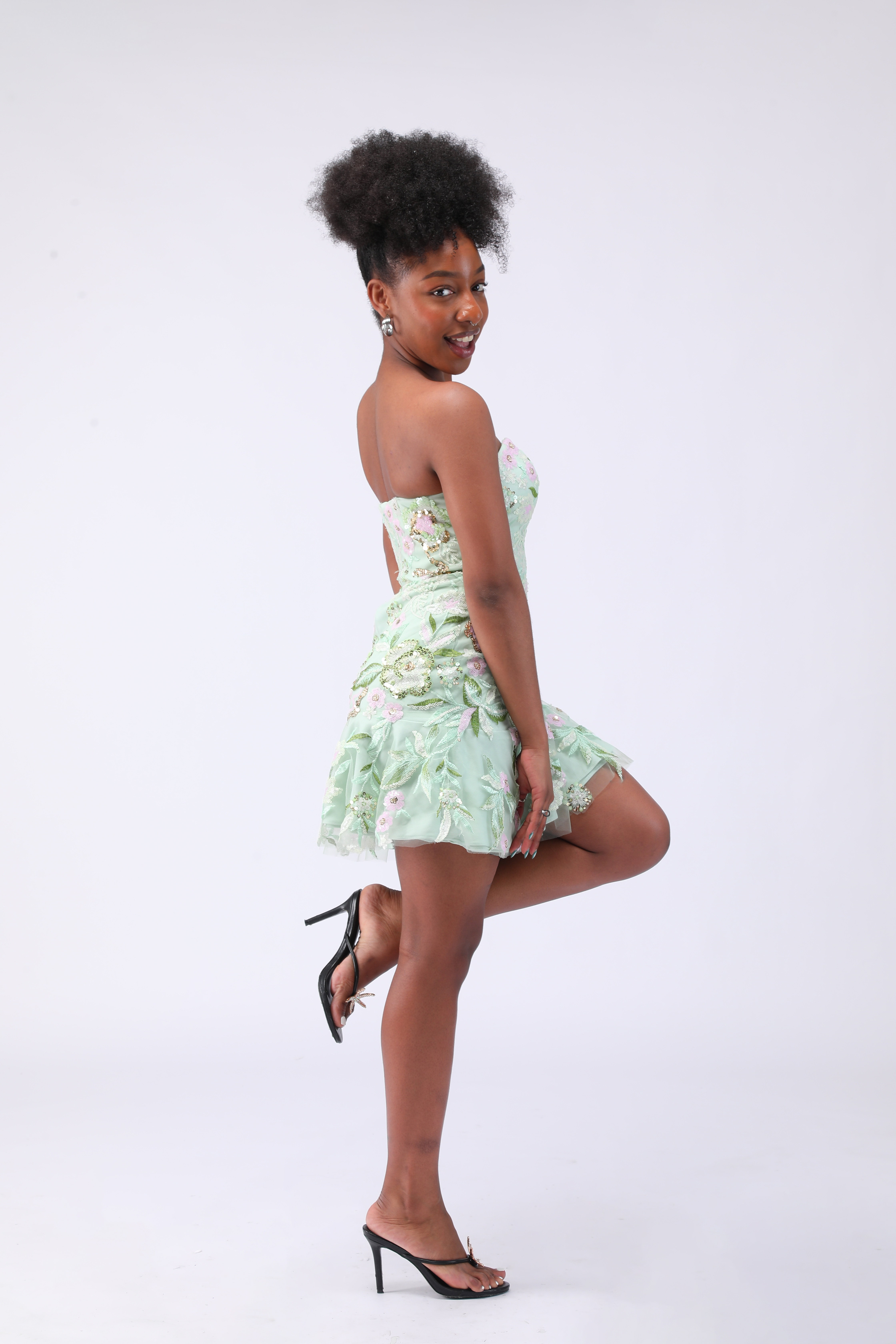 Sage Green Strapless Floral Embroidered Short Homecoming Dress - Sweetheart Neckline A-Line Mini Party Cocktail Gown