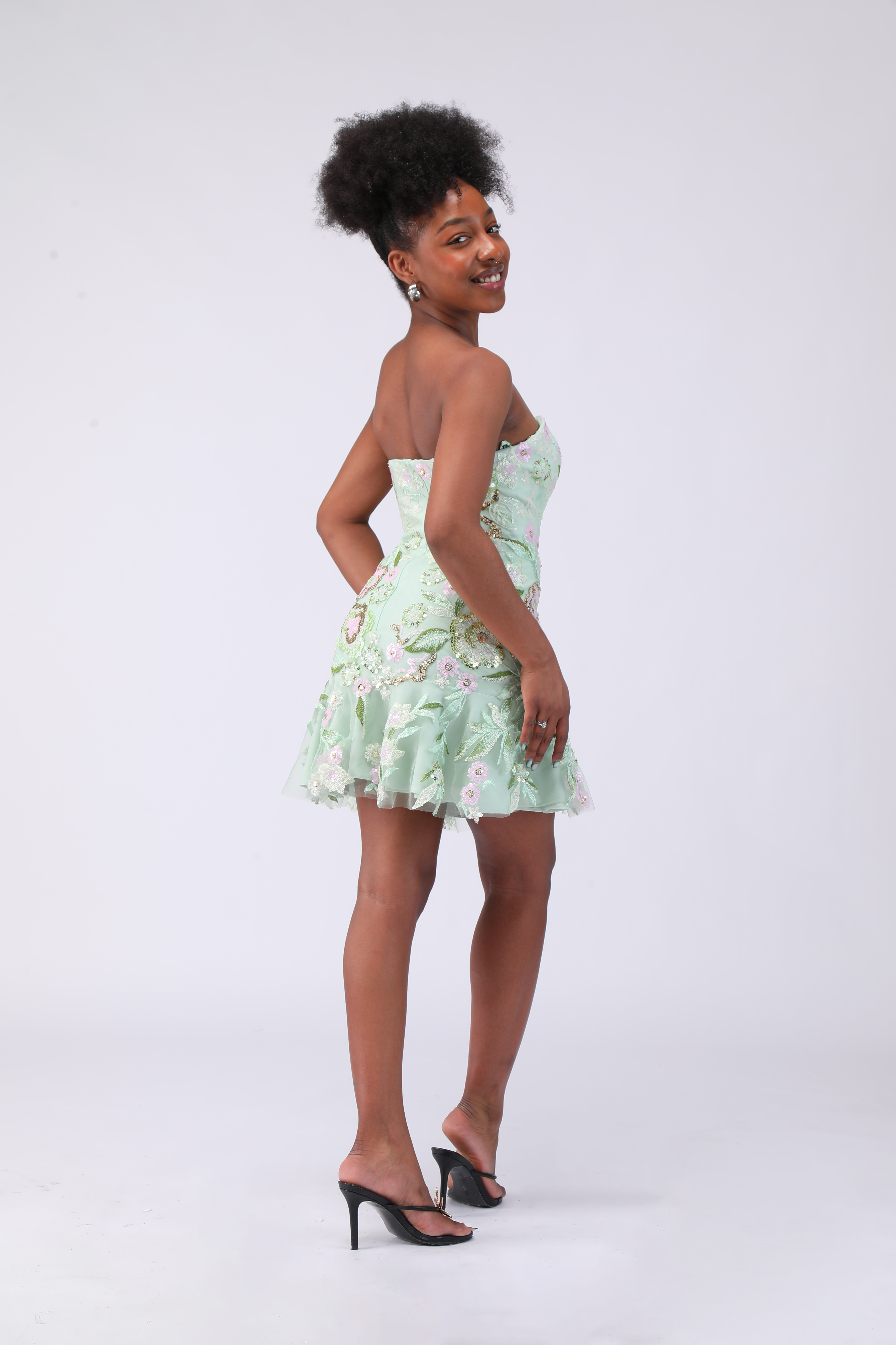 Sage Green Strapless Floral Embroidered Short Homecoming Dress - Sweetheart Neckline A-Line Mini Party Cocktail Gown