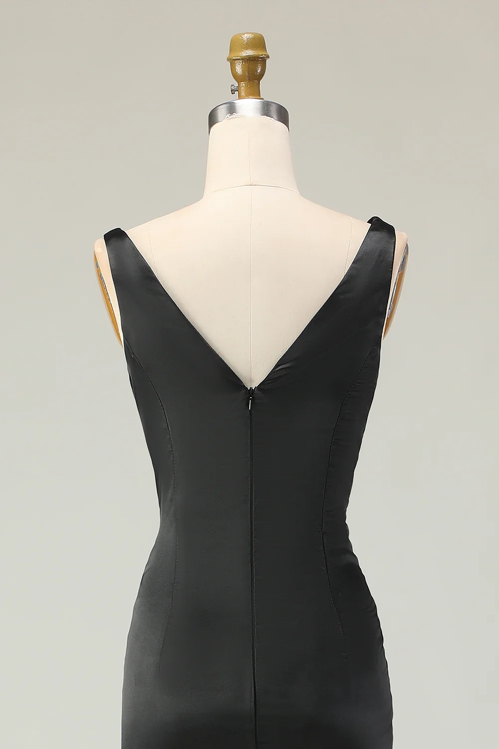 SPU - 501D06LFA154 Black White Sheath Deep V Neck Long Race Dress