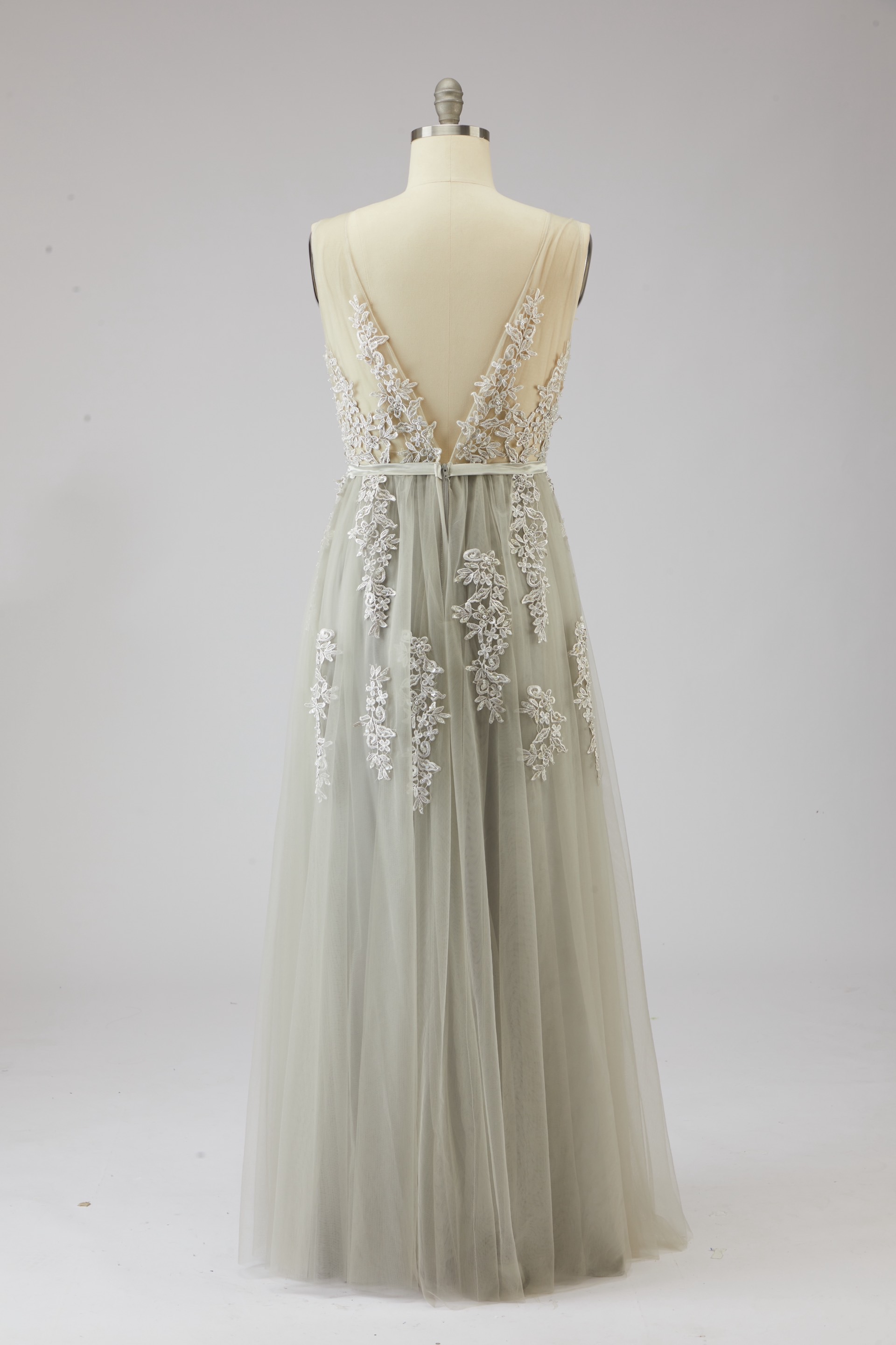 Ethereal Deep V-Neck Lace Applique Tulle A-Line Evening Gown | Backless Maxi Prom Dress for Formal Events