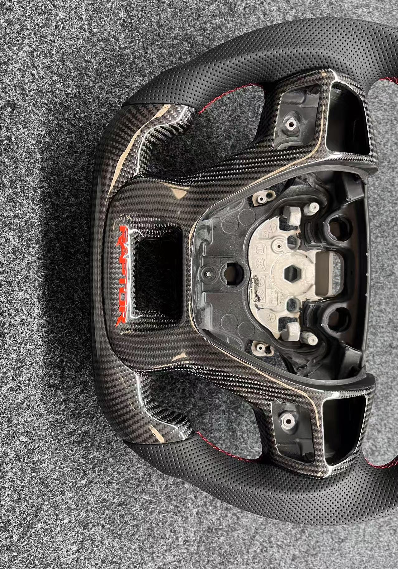 Custom Carbon Fiber Steering Wheel for Ford Focus, Focus ST & Focus RS (2012–2018)