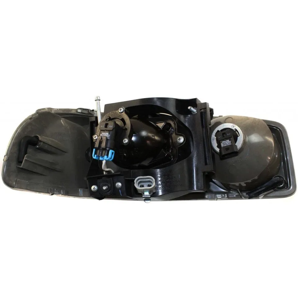 For GMC Sierra 1500 2001-2006 Headlight Assembly Driver Side | w/ Denali Halogen