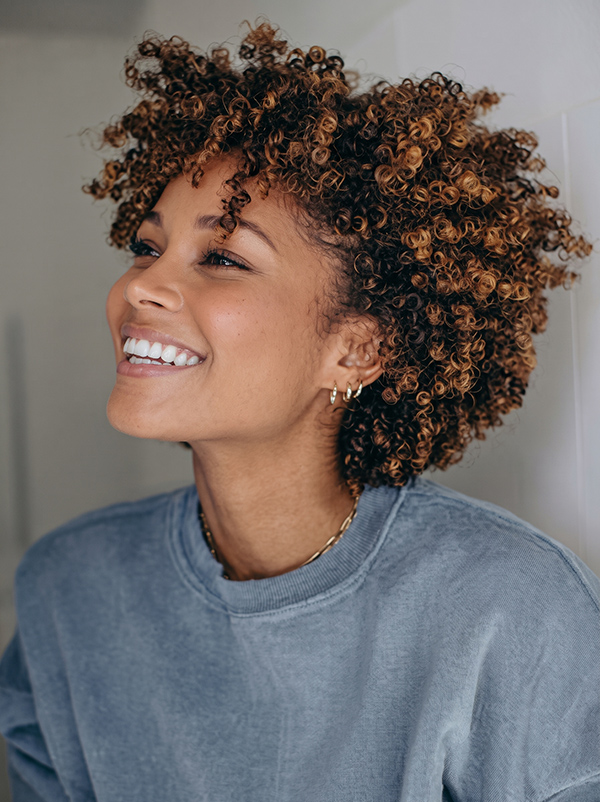 Short Curly Afro Wig with Honey Brown Highlights