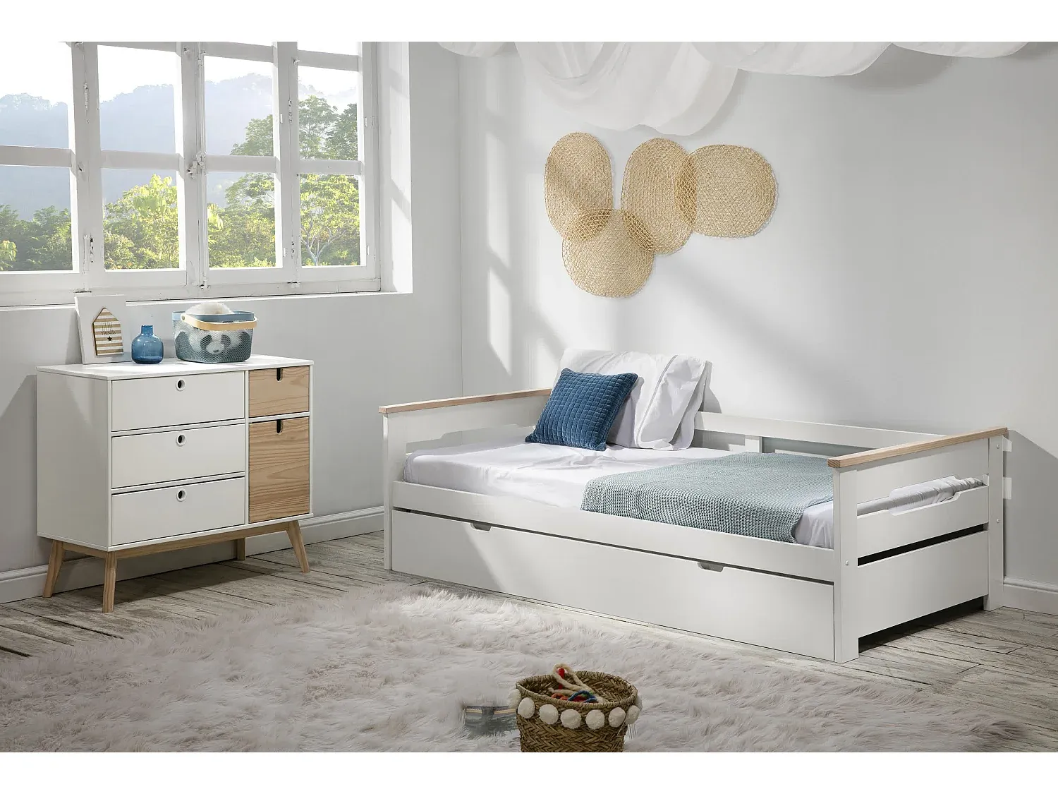 Schlafzimmer,Bereich Bett,Bett mit Bettkasten-FURNIAVITO