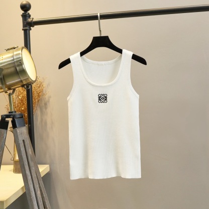 LEW Small embroidered vest