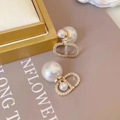 Ladies New Fashion Earrings[special freebies for loyal clients]