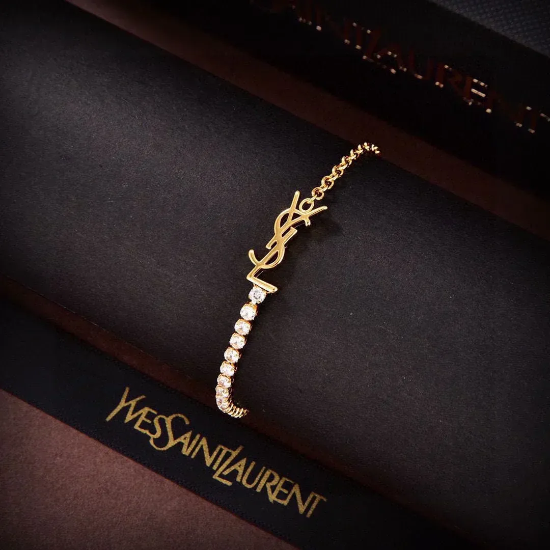 Ladies New Fashion Bracelet[special freebies for loyal clients]