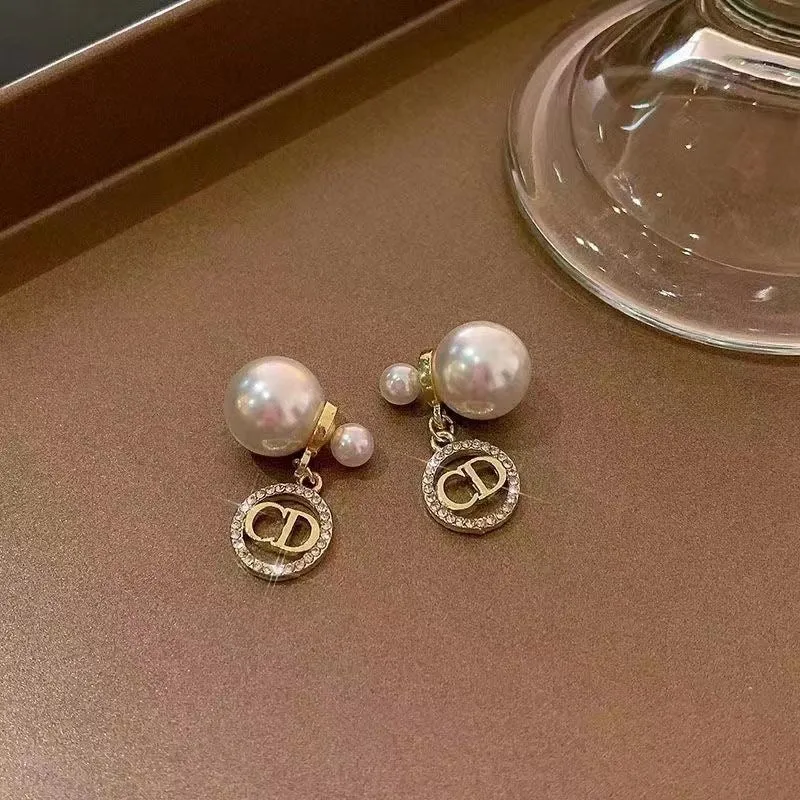 Ladies New Fashion Earrings[special freebies for loyal clients]
