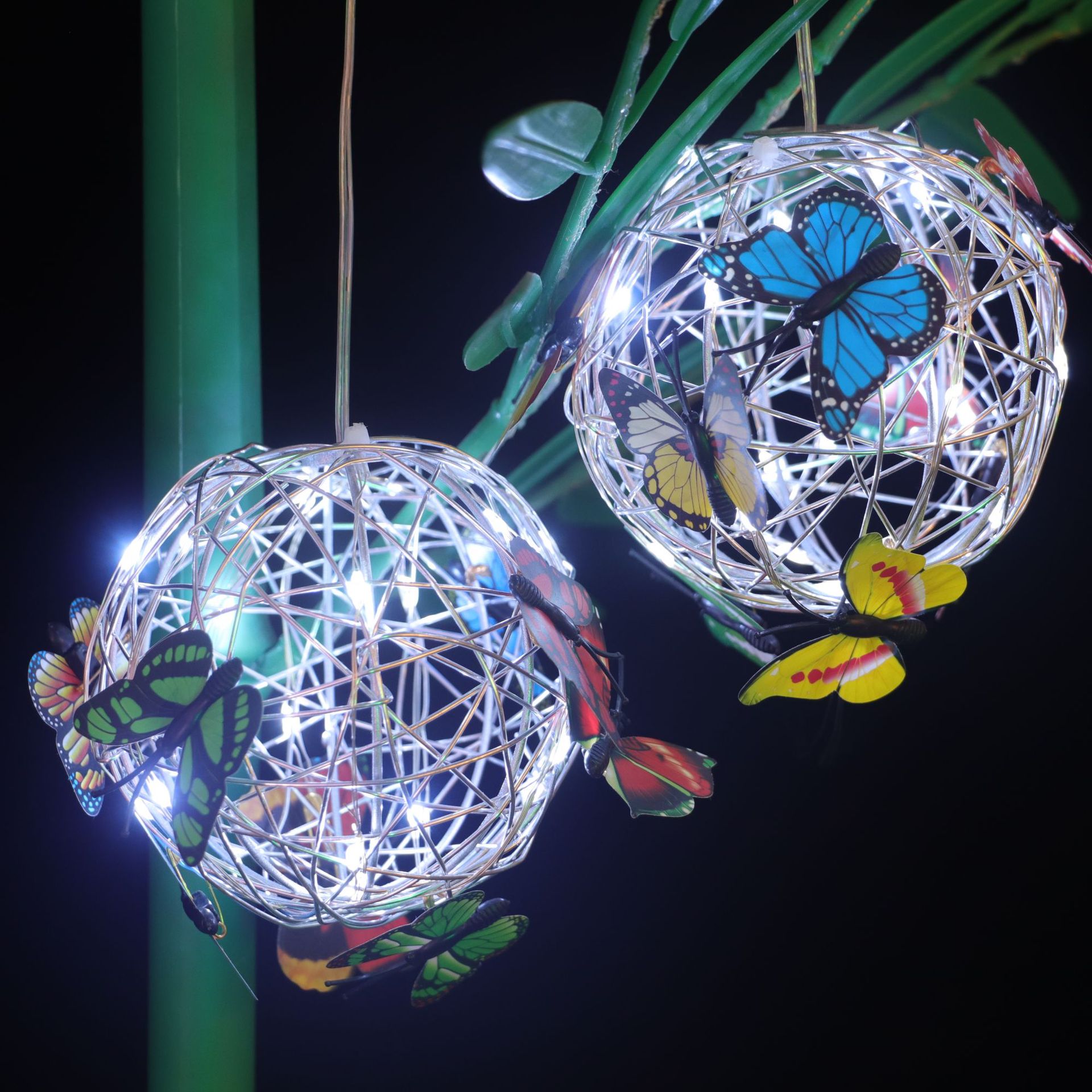 🔥80% OFF - ✨Hanging Butterflies with Solar LED Light Ornament