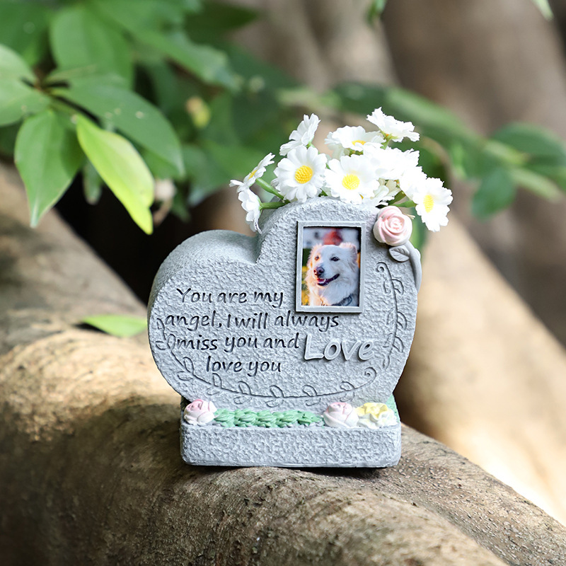 Resin Pet Memorial Tombstone, Dog Cat Grave Marker Funeral Ornament