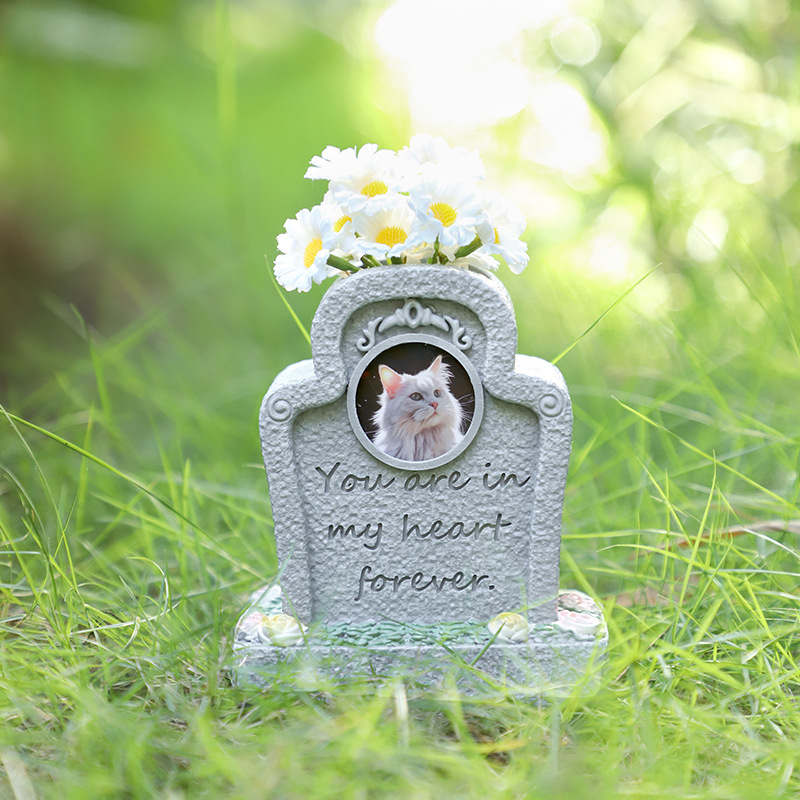 Resin Pet Memorial Tombstone, Dog Cat Grave Marker Funeral Ornament