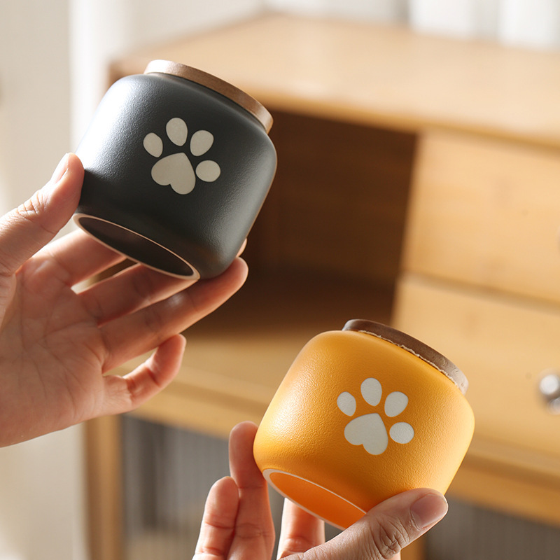 Ceramic pet cremation urn - Sealed storage box