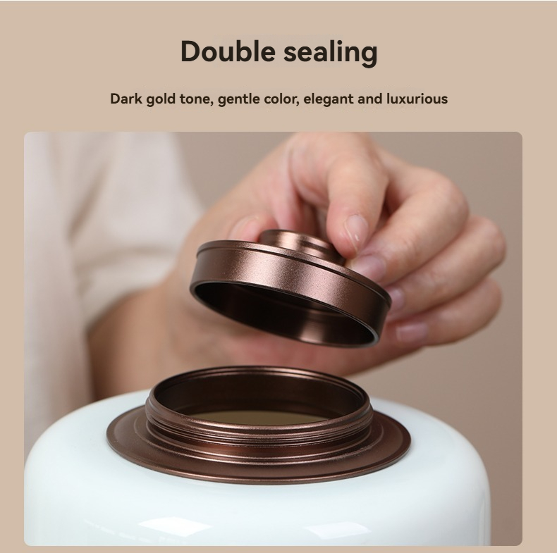 Metal lid ceramic urn with double-layer sealing
