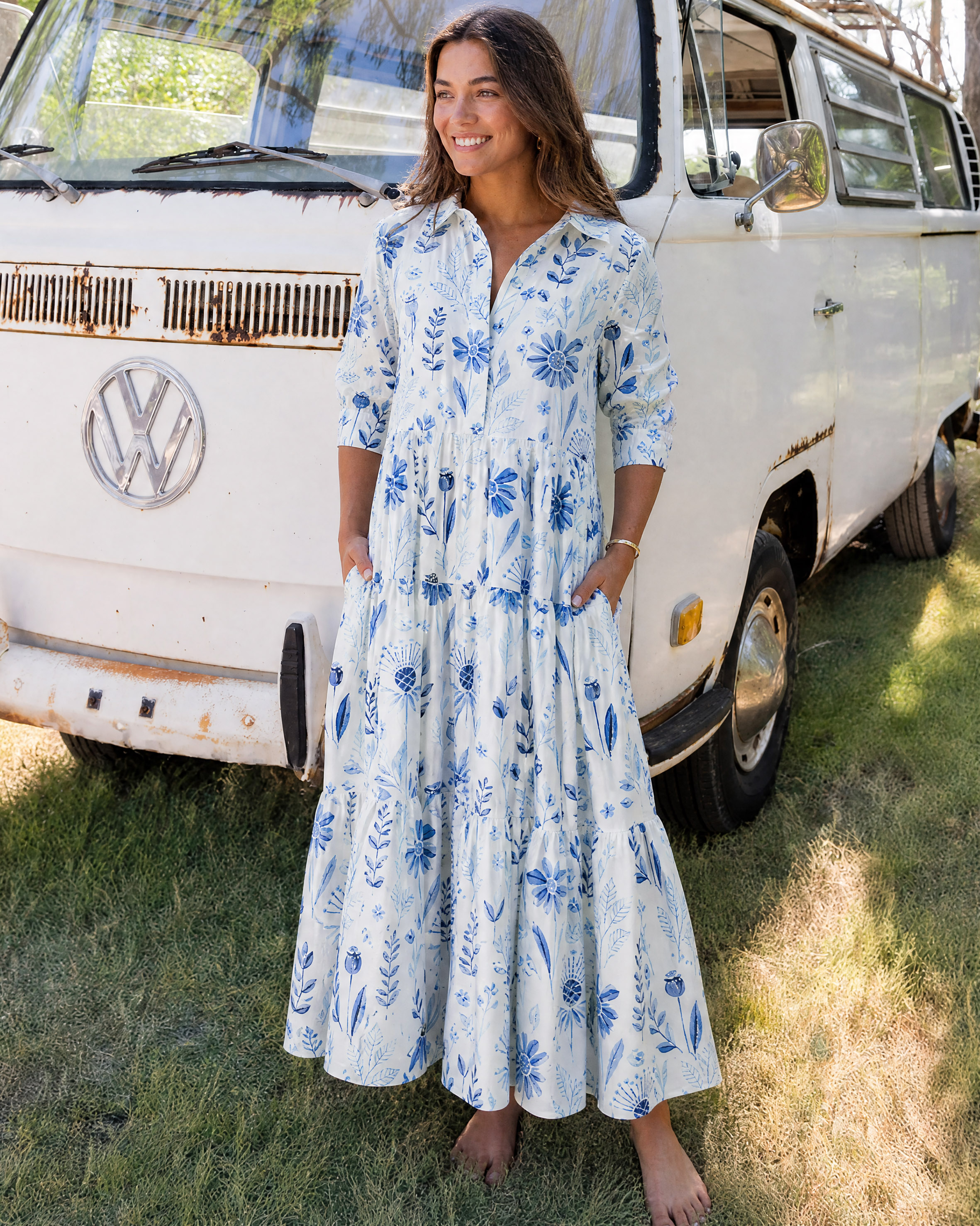 Blue Garden Bloom Elbow-Length Sleeve Midi Dress