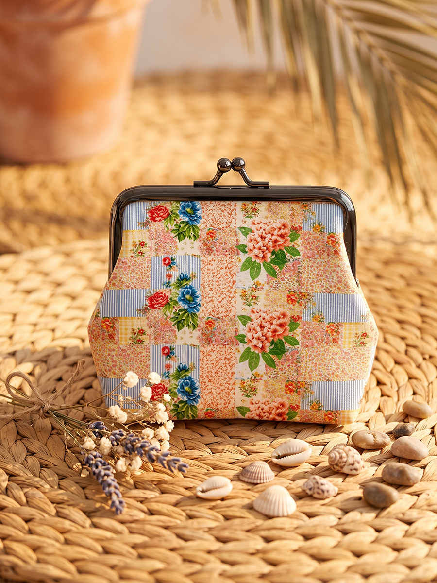 Leather Mini Clasp Purse