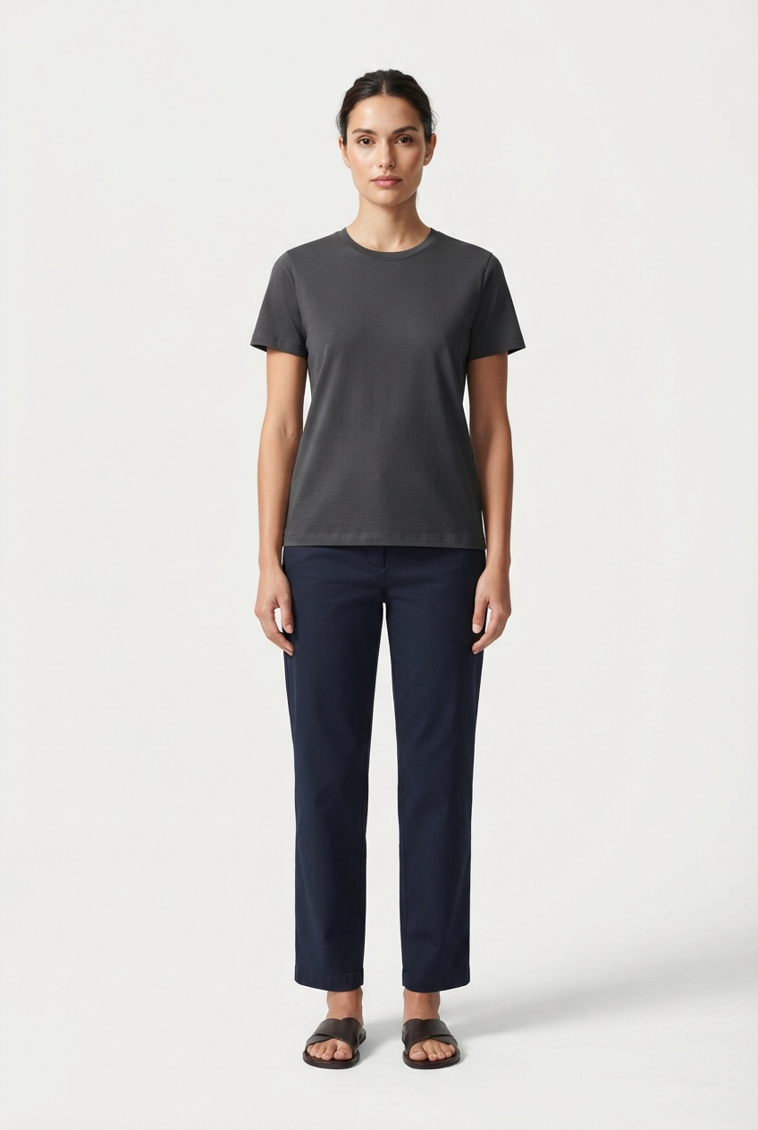 Oversized dark gray street t-shirt with clean minimalist cut