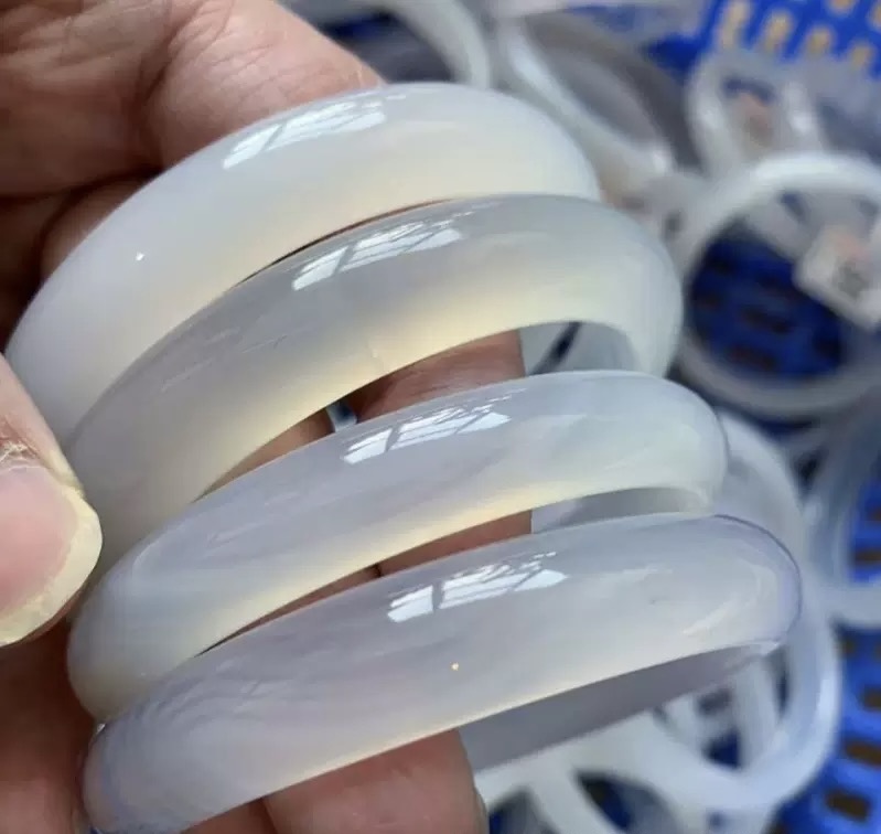 Natural white chalcedony (agate) bangle, also known as White Moonlight Lychee Jelly jade bangle